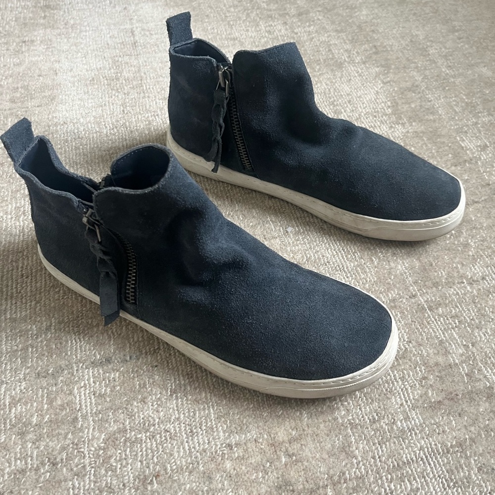 Dolce vita blue suede high tops